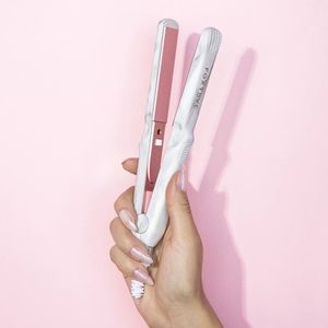 NEW Foxy Bae Travel Flat Iron